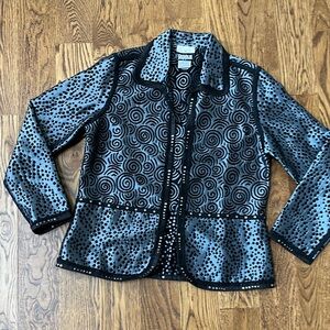 Chico's YAKMAGIK Swirl Pattern Metallic Black and Gray Blazer BEAUTIFUL